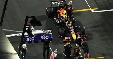 Formula 1, Arabia Saudita: la Red Bull dà spettacolo, vince Perez, Verstappen da 15° a 2°